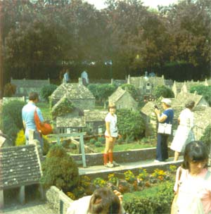 Hild i ein mini-landsby utanfor Market Harborough, 1981.