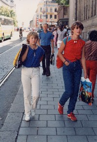 Hild, Olav og Adelheid (Janet gymd) p Karl Johan, 1981.